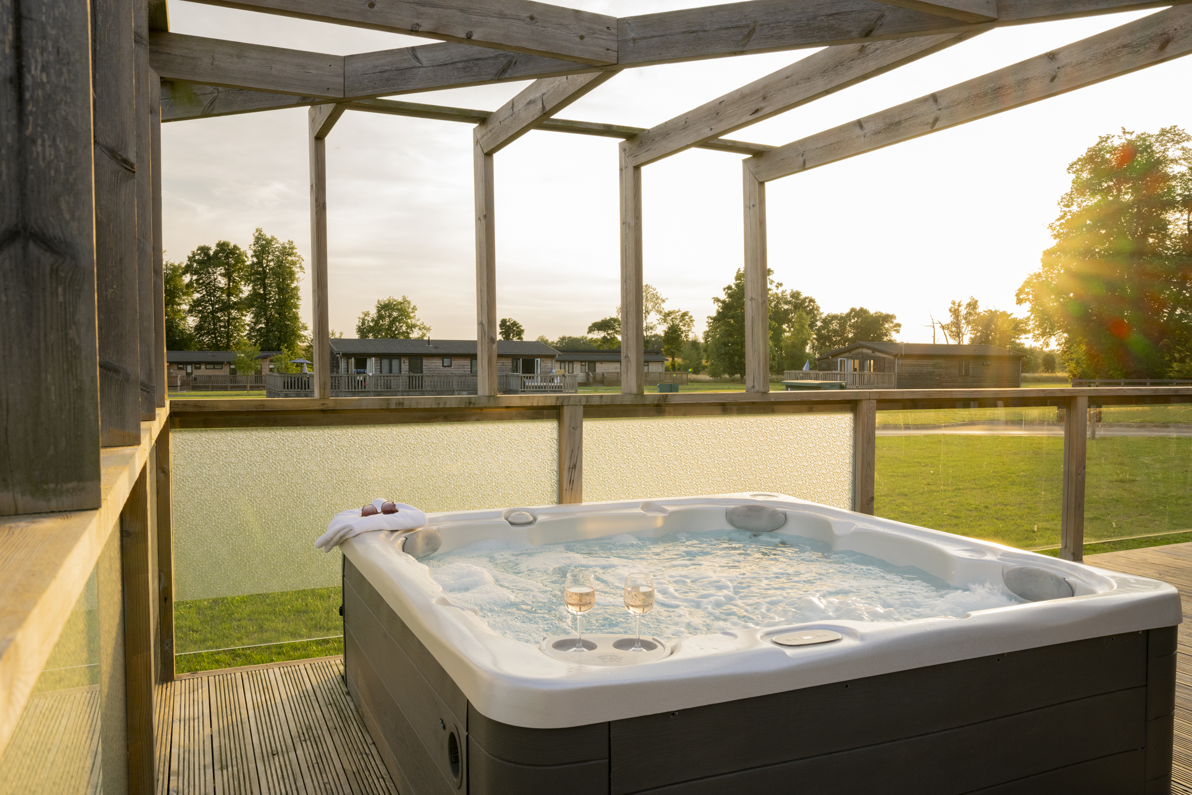 Aspen Lodge 18 with hot tub and sunset